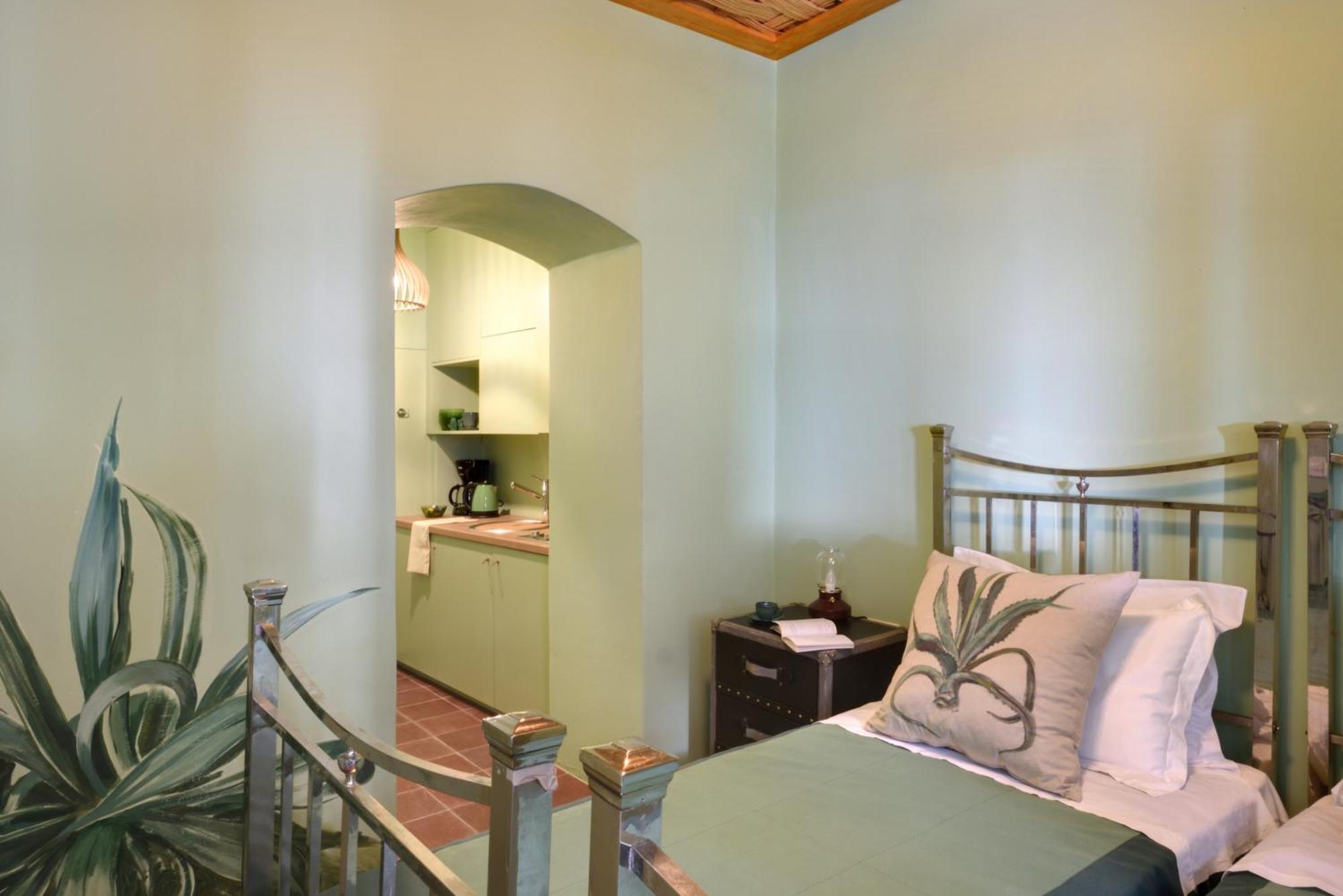 Cactus Hydra - Art Apartments Δωμάτιο φωτογραφία